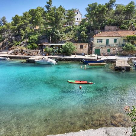 Holiday Hvar Vrbanj Eksteriør billede