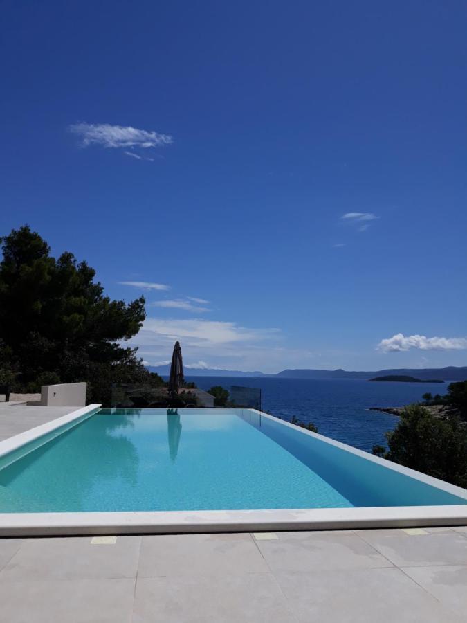 Holiday Hvar Vrbanj Eksteriør billede