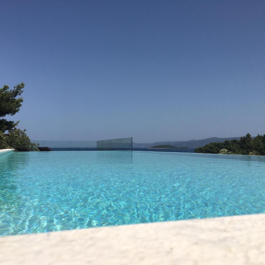 Holiday Hvar Vrbanj Eksteriør billede