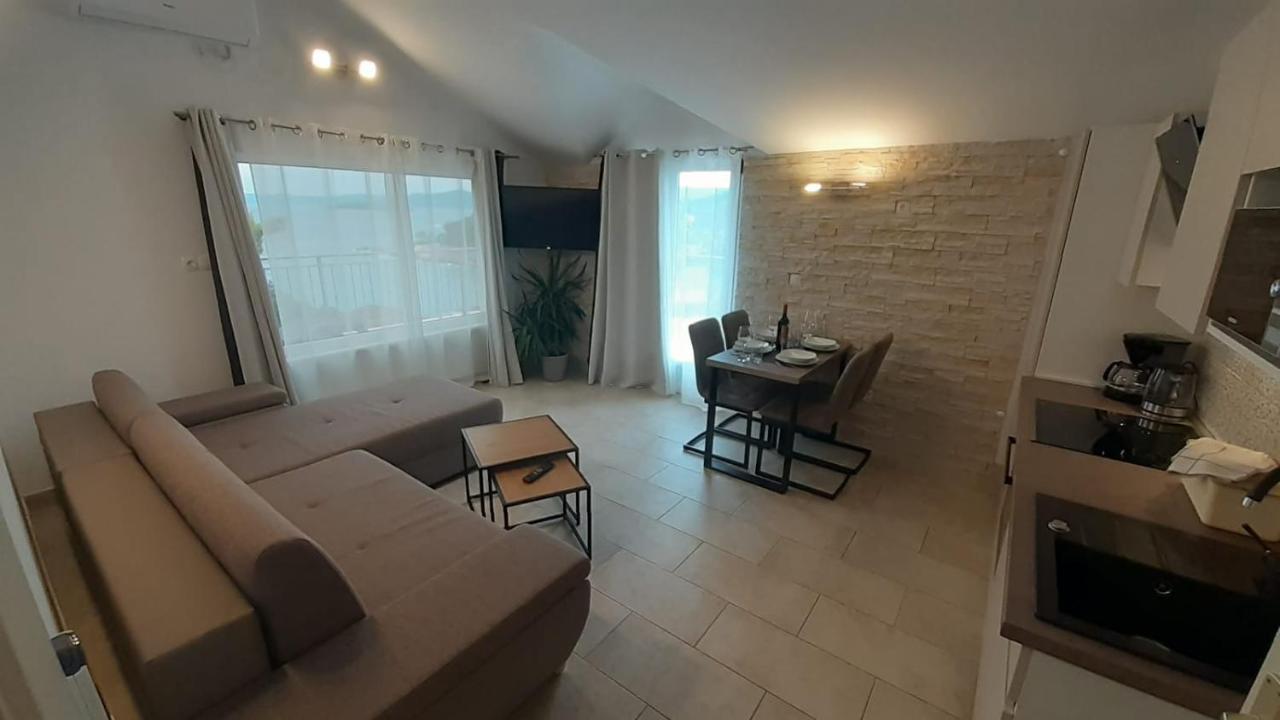 Holiday Hvar Vrbanj Eksteriør billede