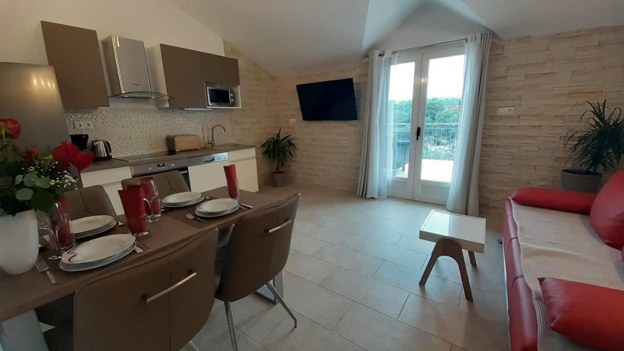 Holiday Hvar Vrbanj Eksteriør billede