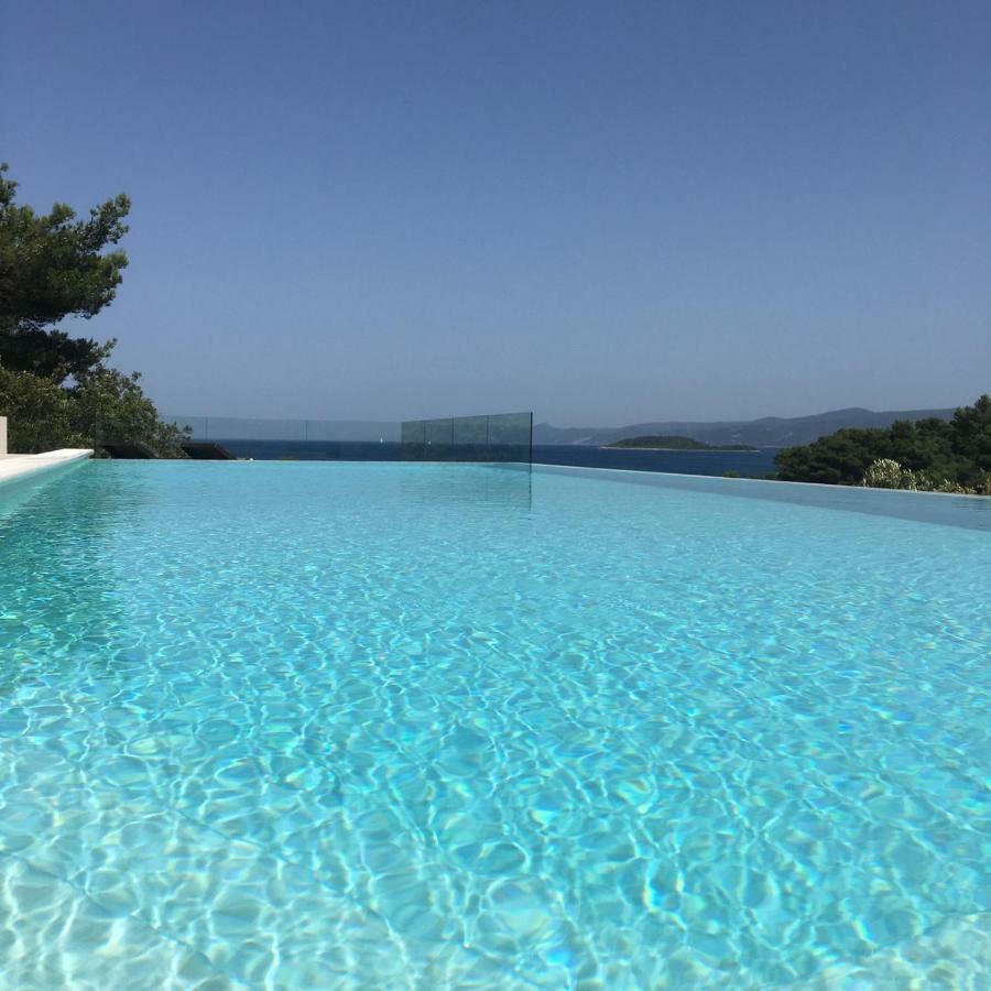 Holiday Hvar Vrbanj Eksteriør billede